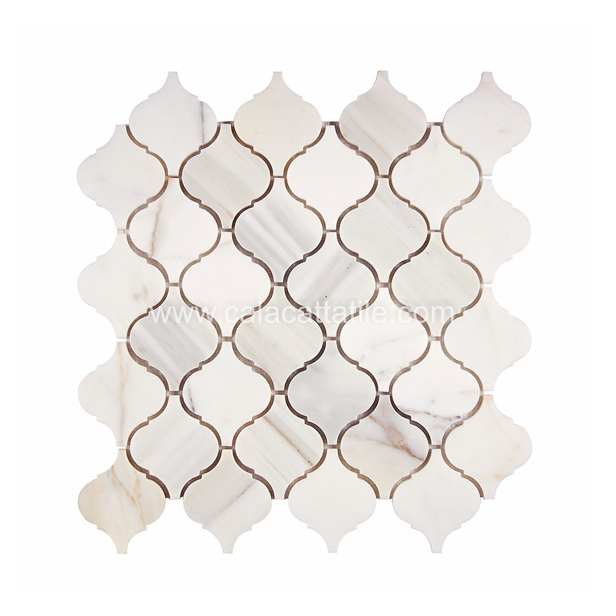 Calacatta Gold Marble Lantern / Arabesque Mosaic Tile